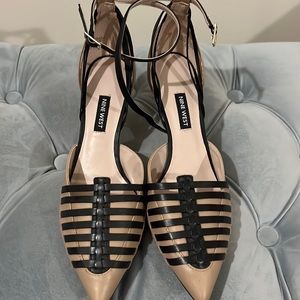 New Nine West shoes tan and black